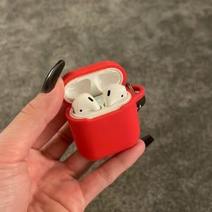 AUTHENTIC APPLE AIRPODS